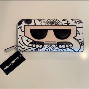 Limited Edition Karl Lagerfeld Continental Wallet 🕶!! NWT🗼